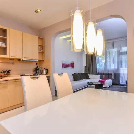 Extravaganzzo - Super One Bedroom Modern By Flat Mаnager *